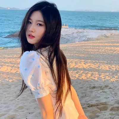 美女饶命我真是你老祖宗